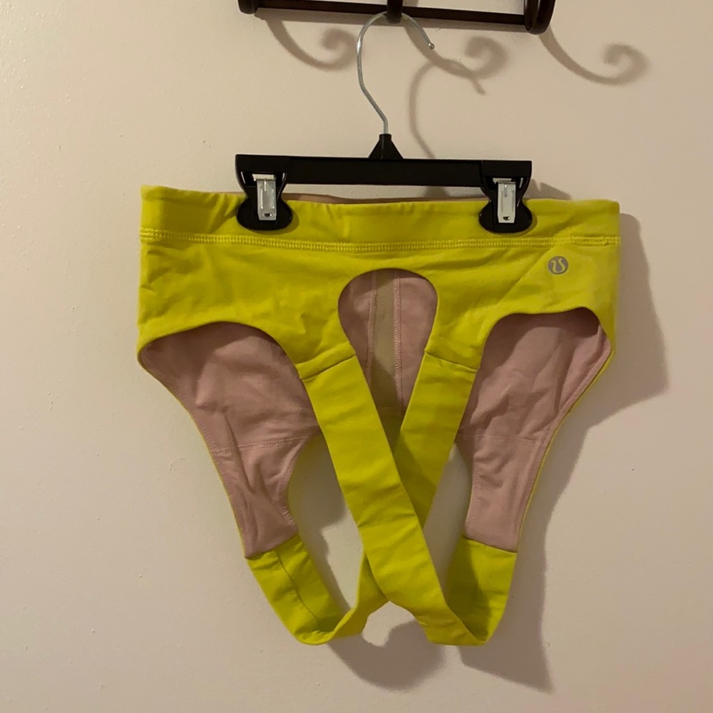 Lululemon All sport bra. Size 6